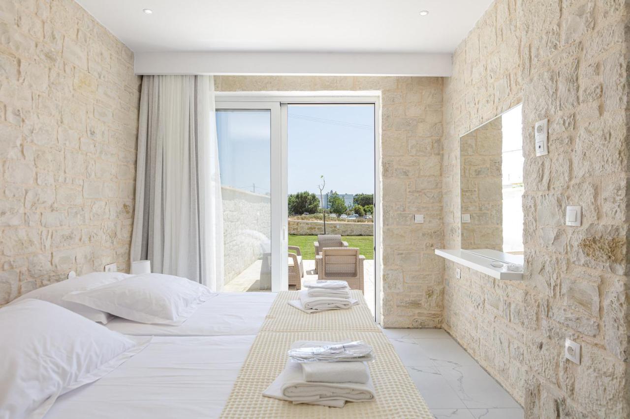 Mythos Villas 담노니 외부 사진