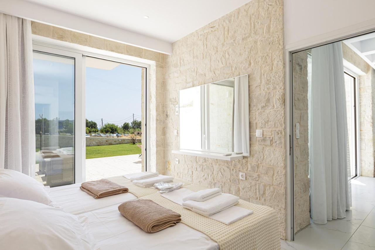 Mythos Villas 담노니 외부 사진