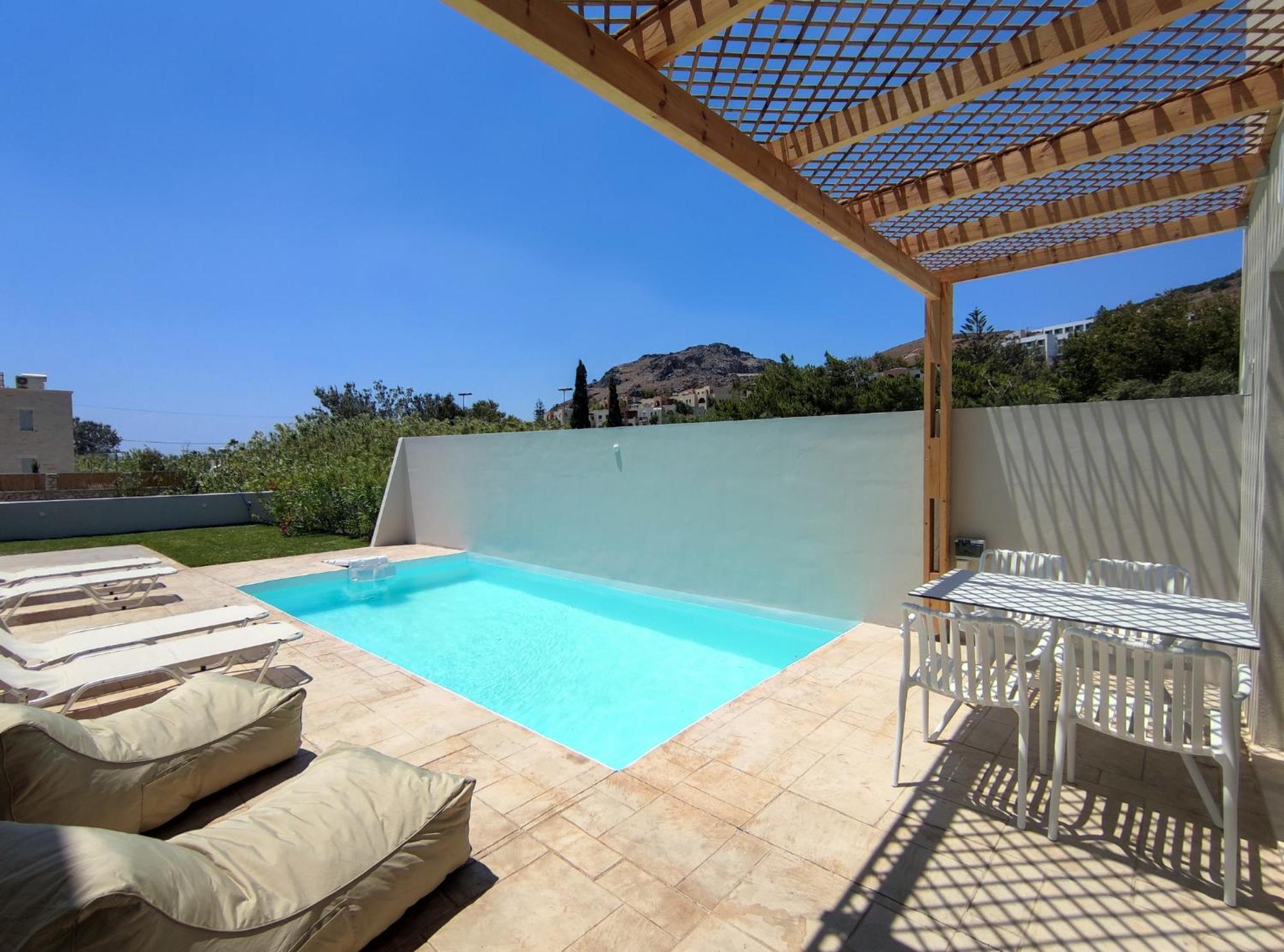 Mythos Villas 담노니 외부 사진