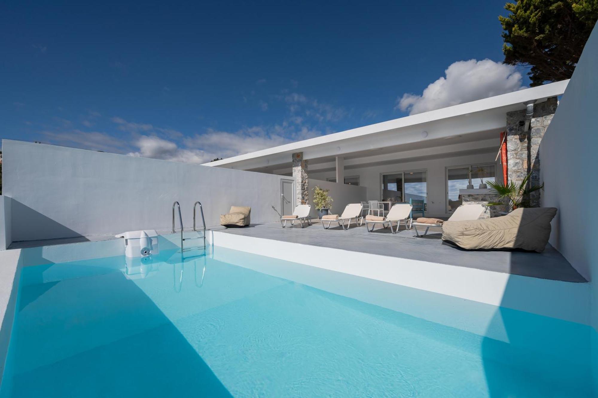 Mythos Villas 담노니 외부 사진