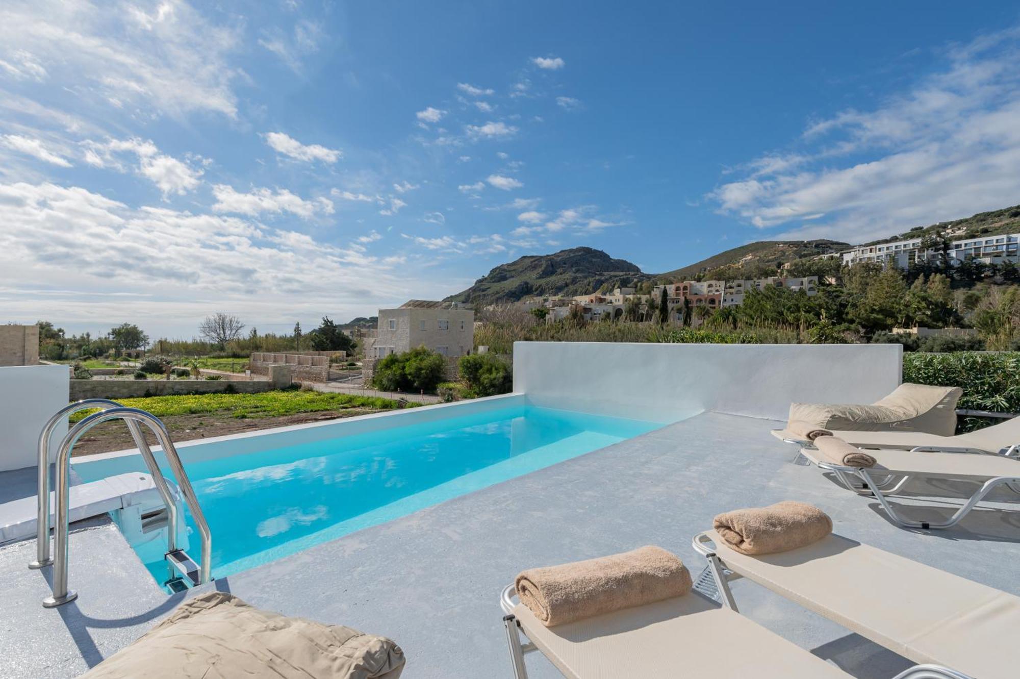 Mythos Villas 담노니 외부 사진